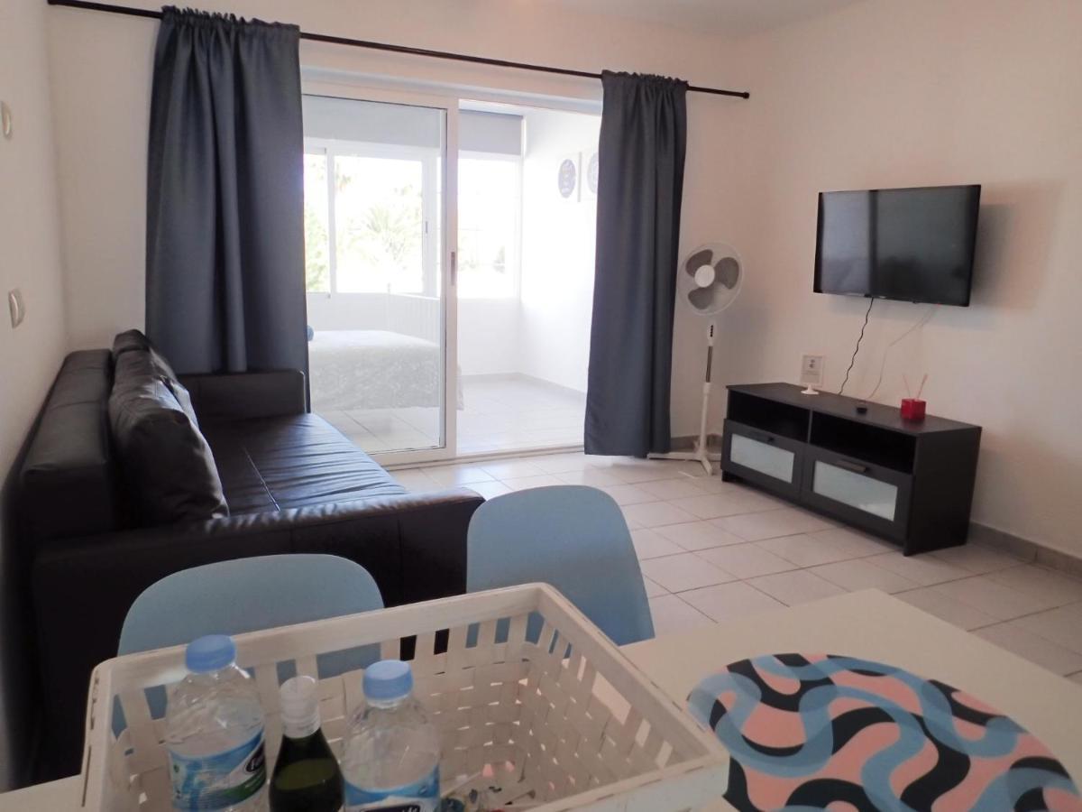 Apartamento En Playa Roca Primer Linea De Mar 코스타 테기세 외부 사진