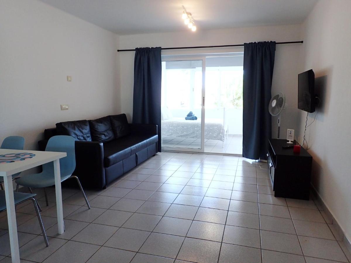 Apartamento En Playa Roca Primer Linea De Mar 코스타 테기세 외부 사진