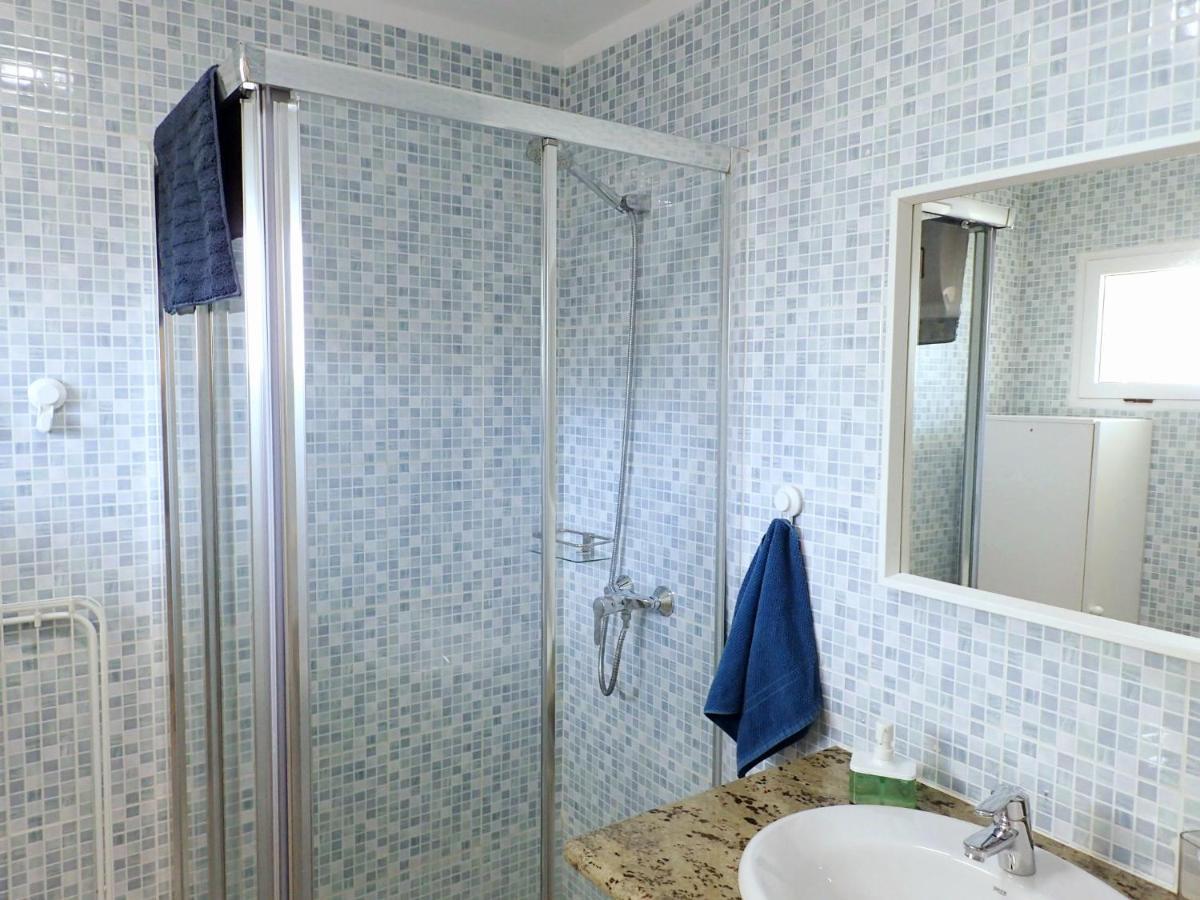 Apartamento En Playa Roca Primer Linea De Mar 코스타 테기세 외부 사진